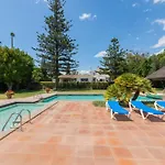 All About Villa La Sirena